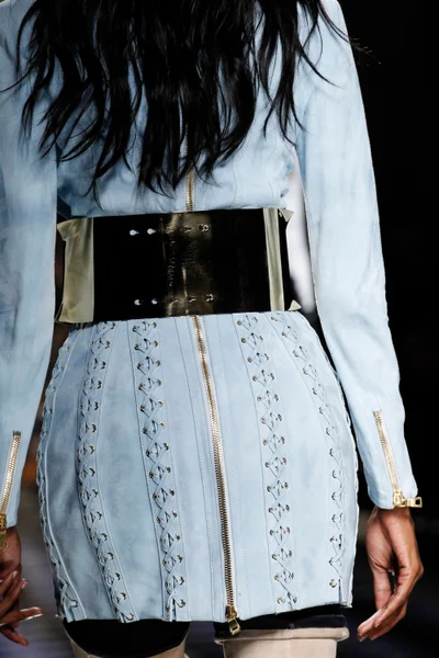 Look 40